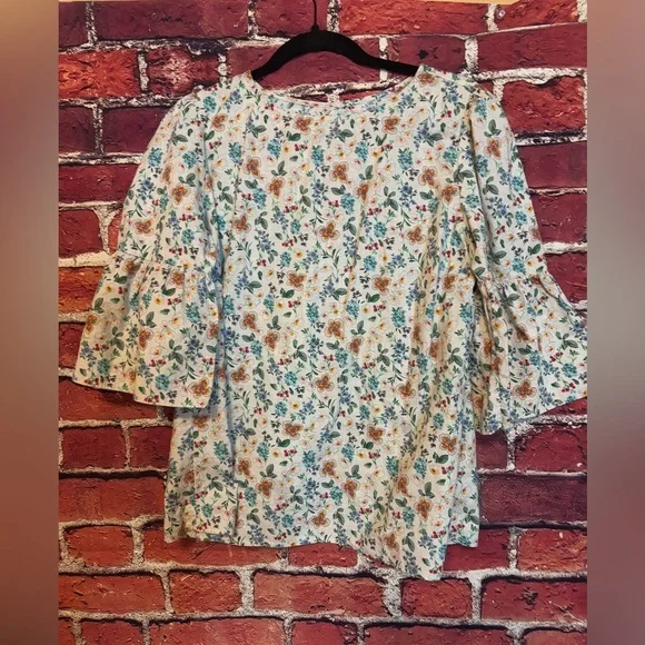 Floral Bell Sleeve Blouse - Picture 1 of 5
